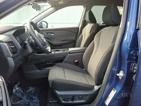 Used 2023 Nissan Rogue SV image 13