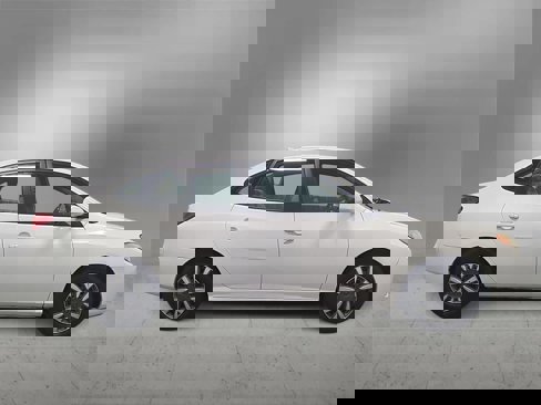 Used 2010 Hyundai Elantra GLS image 9