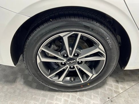 Used 2022 Kia Forte LXS w/ LXS Technology Package image 34