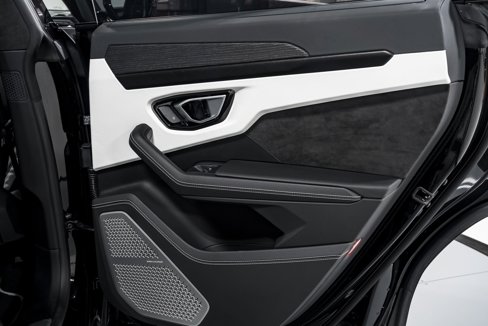 Used 2023 Lamborghini Urus S image 34