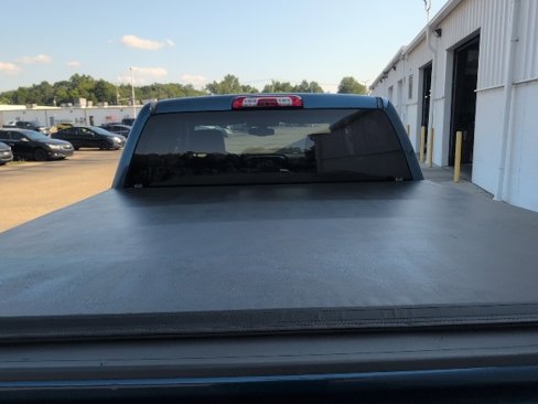 Used 2018 Chevrolet Silverado 1500 LT w/ LT Eassist Package image 13