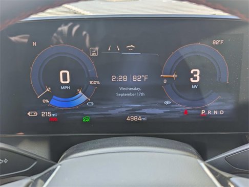Used 2024 Chevrolet Equinox EV RS image 37