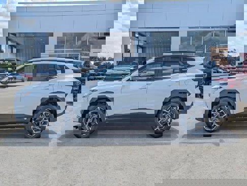 New 2025 Chevrolet Trax LT w/ LT Convenience Package image 9