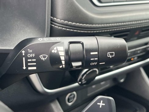 Used 2021 Nissan Rogue S image 21