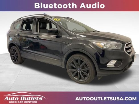 Used 2018 Ford Escape SE w/ SE Sport Appearance Package image 1