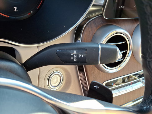 Used 2022 Mercedes-Benz GLC 300 4MATIC image 15