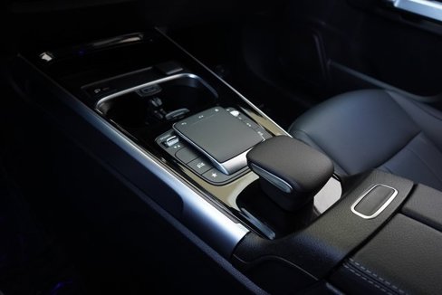Certified 2022 Mercedes-Benz GLB 250 4MATIC image 19