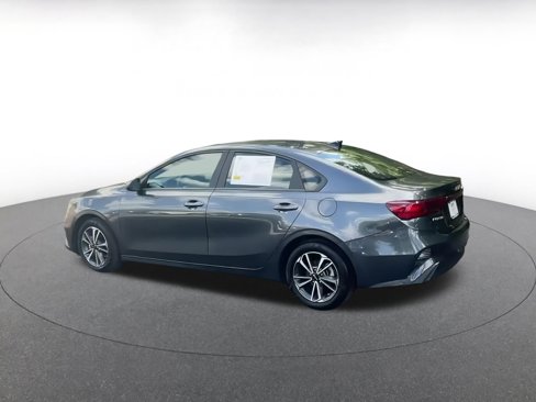 Used 2024 Kia Forte LXS image 12