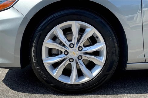 Used 2023 Chevrolet Malibu LT image 9