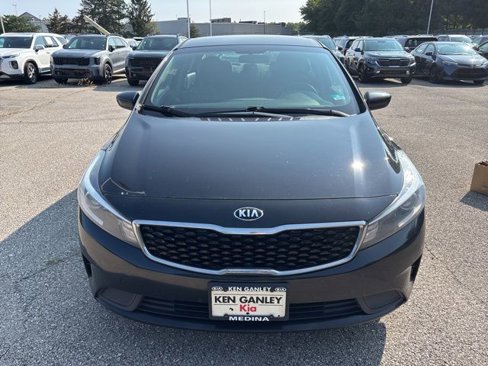 Used 2017 Kia Forte LX w/ LX Popular Package image 2