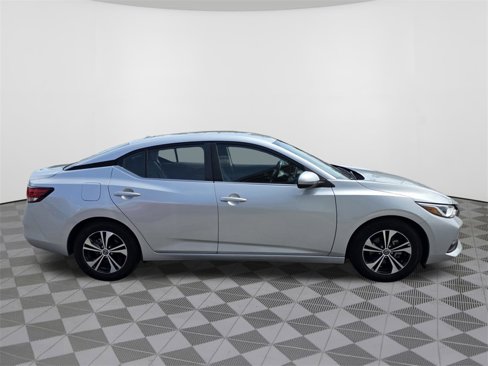 Used 2022 Nissan Sentra SV image 5