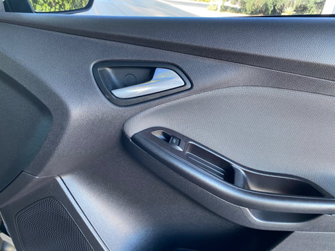 Used 2014 Ford Focus SE image 41