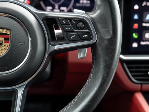 Certified 2022 Porsche Cayenne image 16