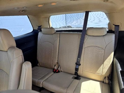 Used 2012 GMC Acadia Denali image 7