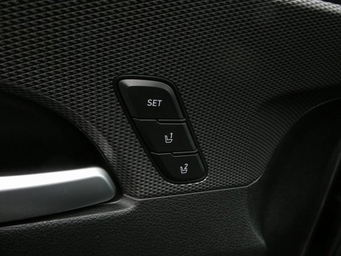 Used 2020 Hyundai Santa Fe Limited image 11
