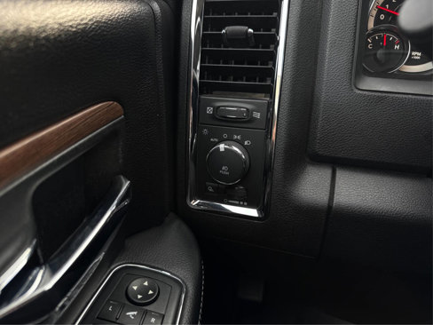 Used 2016 RAM 2500 SLT image 21