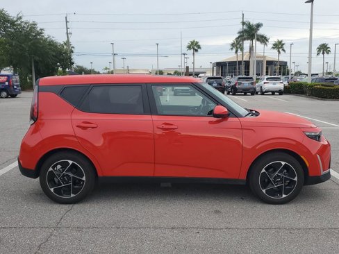 Used 2023 Kia Soul EX image 10