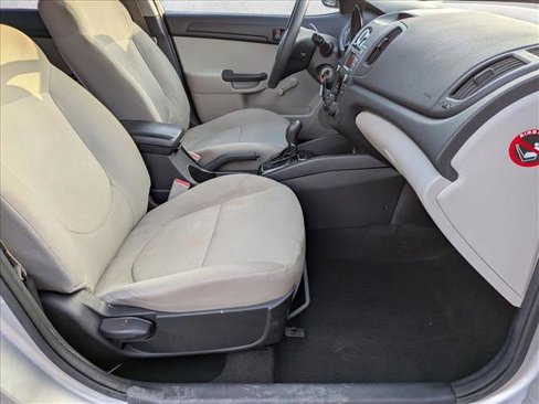 Used 2013 Kia Forte LX image 19