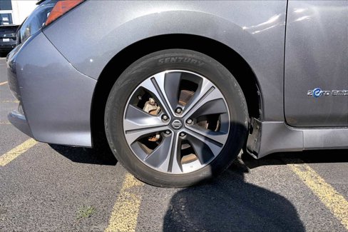 Used 2019 Nissan Leaf SV image 8