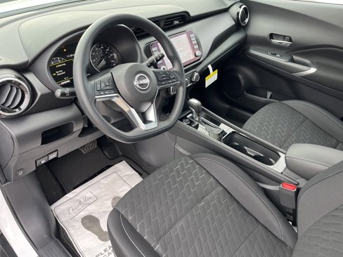 New 2024 Nissan Kicks SV w/ Interior Electronics Package image 17