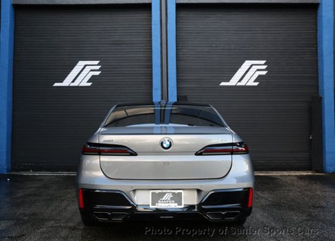 Used 2023 BMW 760i xDrive w/ Executive Package image 7