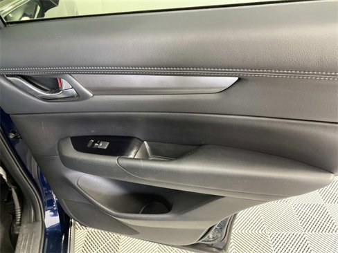 Used 2019 MAZDA CX-5 Touring image 26