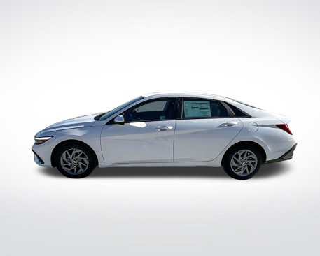 New 2025 Hyundai Elantra Blue image 9