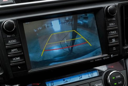 Used 2018 Toyota RAV4 XLE image 32