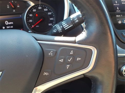Used 2022 Chevrolet Equinox LT image 24