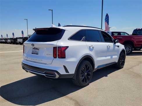Used 2021 Kia Sorento SX image 12