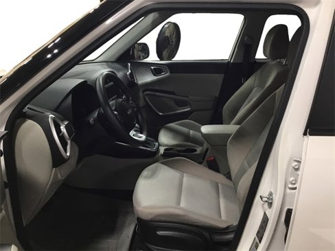 Used 2022 Kia Soul LX image 9