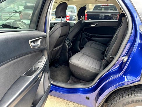 Used 2015 Ford Edge SE image 12