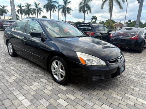 Used 2007 Honda Accord SE image 1