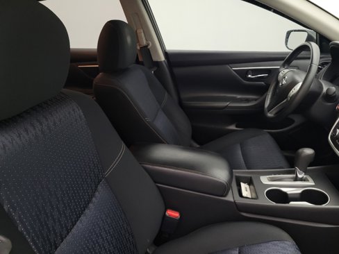 Used 2016 Nissan Altima 2.5 SV image 21
