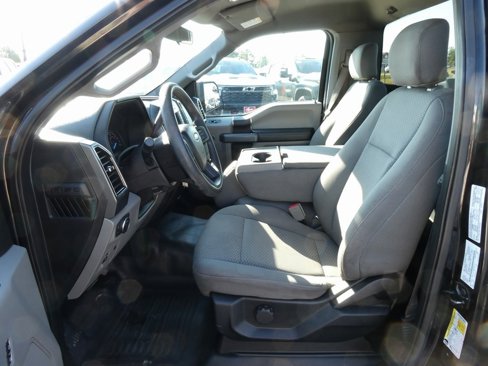 Used 2018 Ford F150 XLT w/ FX4 Off-Road Package image 18