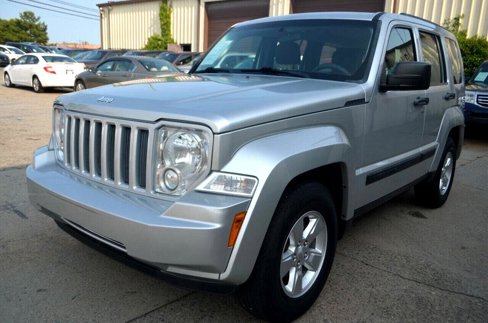 Used 2012 Jeep Liberty Sport image 15