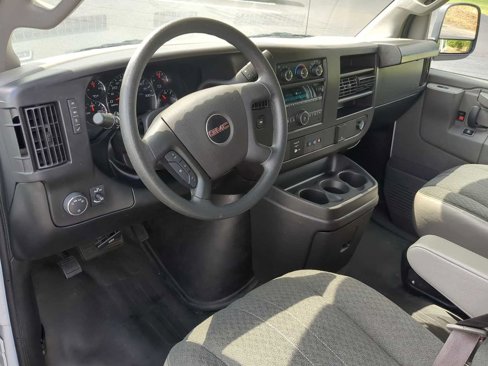 Used 2023 GMC Savana 2500 w/ Driver Convenience Package image 14