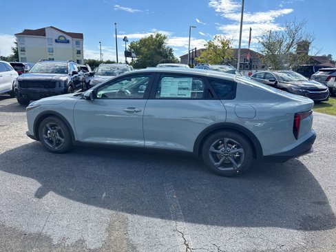 New 2025 Kia K4 LXS image 6