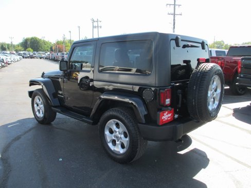 Used 2015 Jeep Wrangler Sahara w/ Connectivity Group image 6