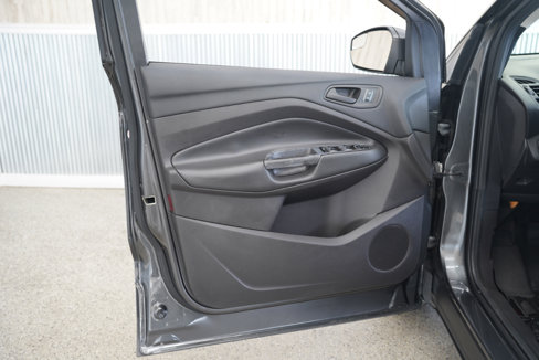 Used 2018 Ford Escape S image 28