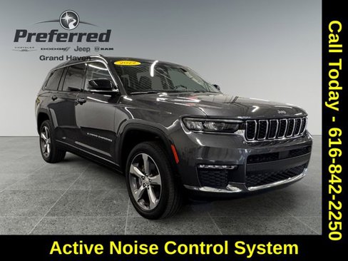 Used 2022 Jeep Grand Cherokee L Limited image 3