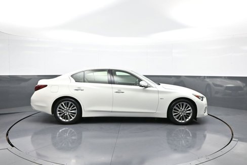 Used 2018 INFINITI Q50 Luxe w/ Essential Package (3.0T Luxe) image 5