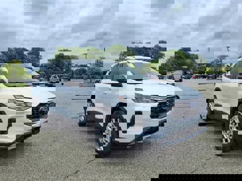 Certified 2023 Ford Escape Active image 3