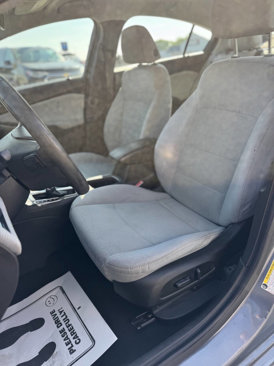 Used 2019 Chevrolet Cruze LT w/ Convenience Package image 16