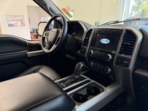 Used 2018 Ford F150 Lariat w/ Equipment Group 502A Luxury image 14