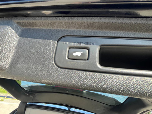 Used 2018 Honda Odyssey EX-L image 17