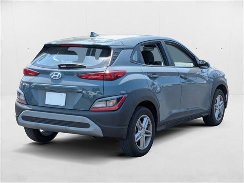 Used 2022 Hyundai Kona SE image 5