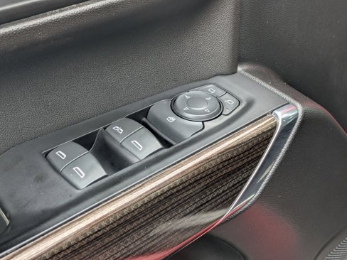 Used 2019 Chevrolet Silverado 1500 LT Trail Boss image 12