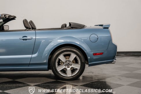 Used 2006 Ford Mustang GT image 23