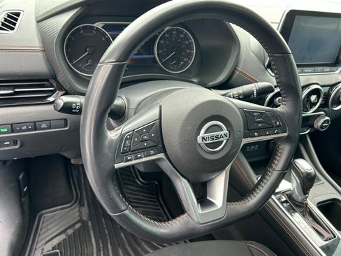Used 2020 Nissan Sentra SR image 9